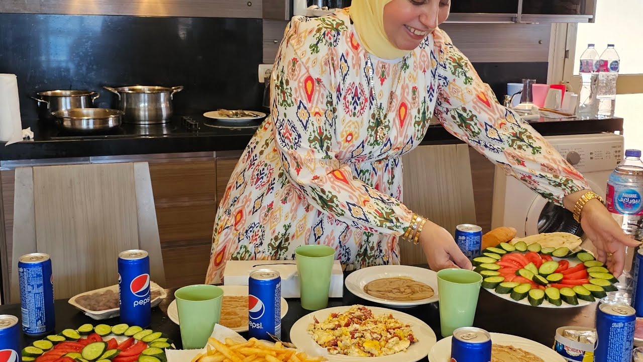 فطار المصايف بقي 🥰 لما اصحى اول واحده في المصيف واحب ادلع الحبايب 🥰