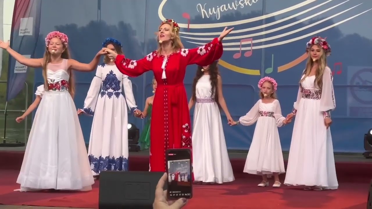 Вокальна Майстерня Ілларії — Попуррі українських народних пісень