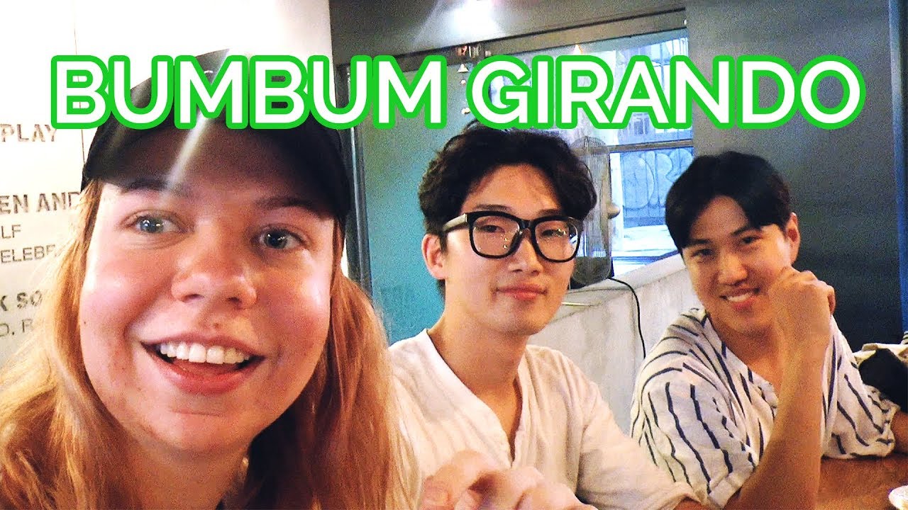 ROLE COM OS COREANOS NO BAIRRO JOVEM DE SEUL - HONGDAE