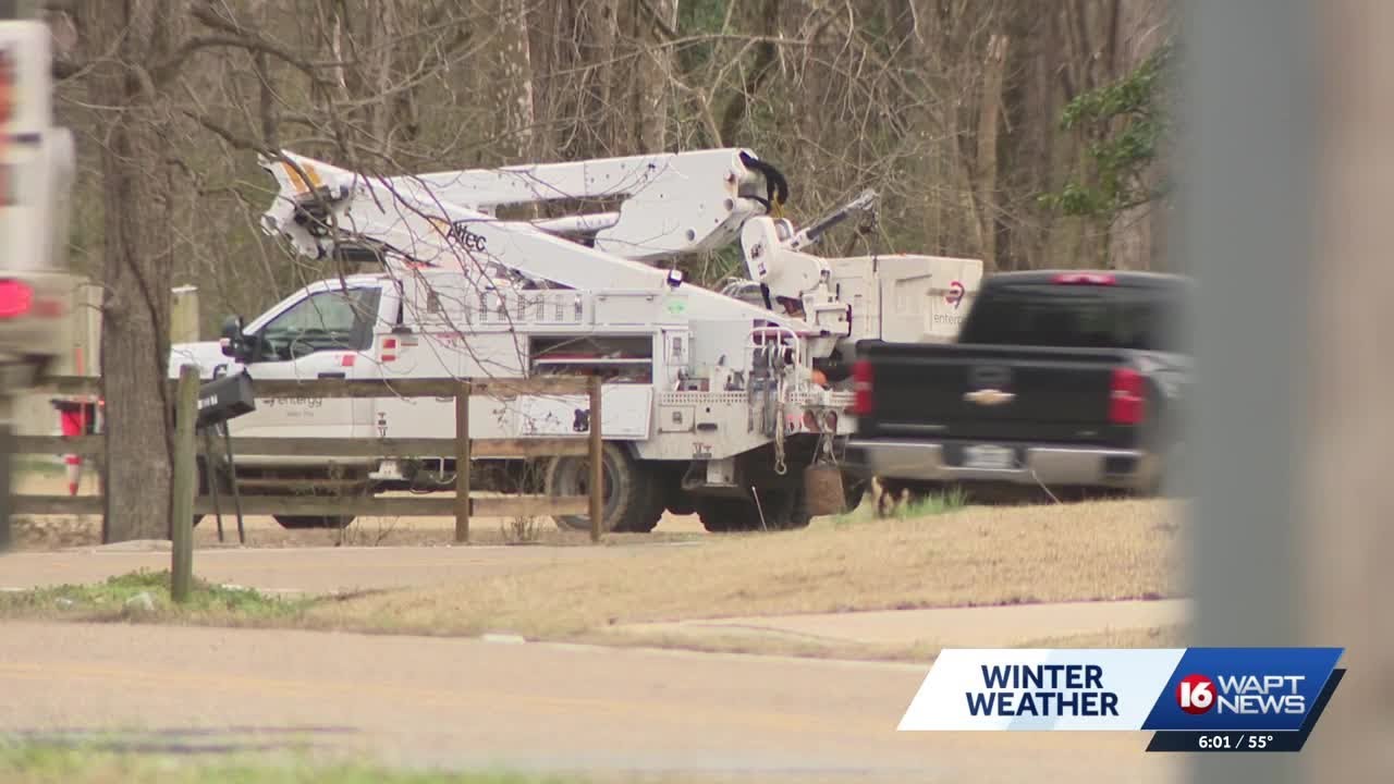 Power crews making progress restoring power in Warren County