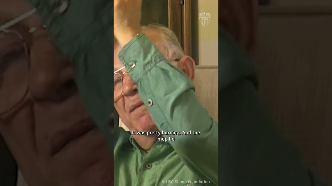 Przybycie do obozu koncentracyjnego Dachau | Ocalały z Holokaustu Alex Bauer