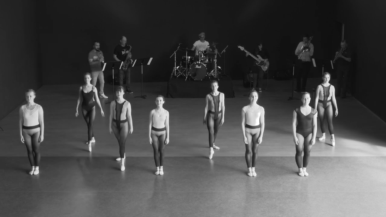 Umbrella-Rihanna arrgt Youngblood Brass Band