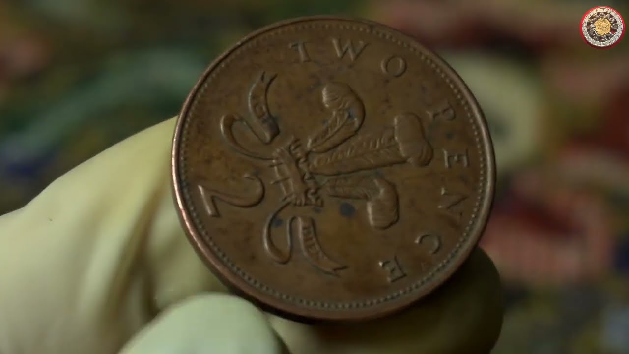 Two new pence 1993 worth up to $400.000 to look for this?