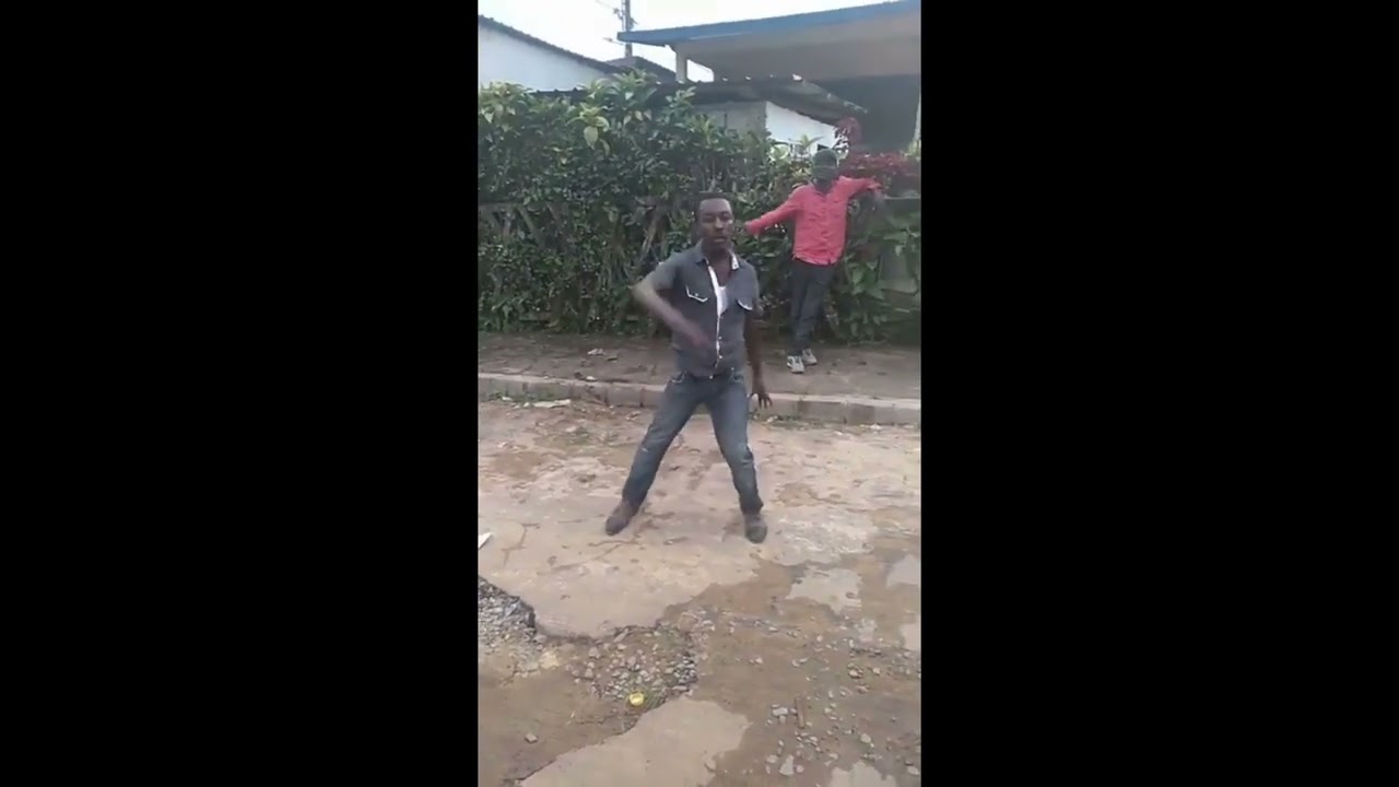 Danse Classic Fun Année 1980 ( Nzebi Na Franceville) Dance Gabon