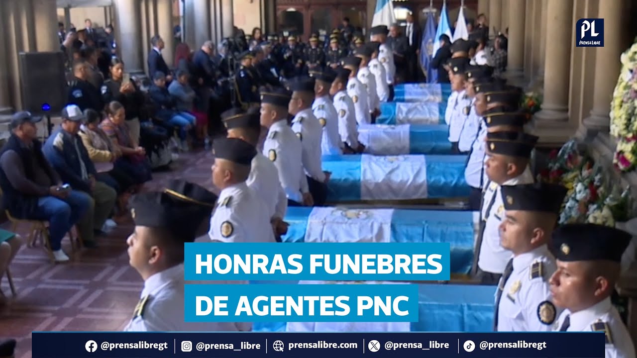 Despiden con honras fúnebres a ocho agentes de la PNC asesinados en cumplimiento del deber