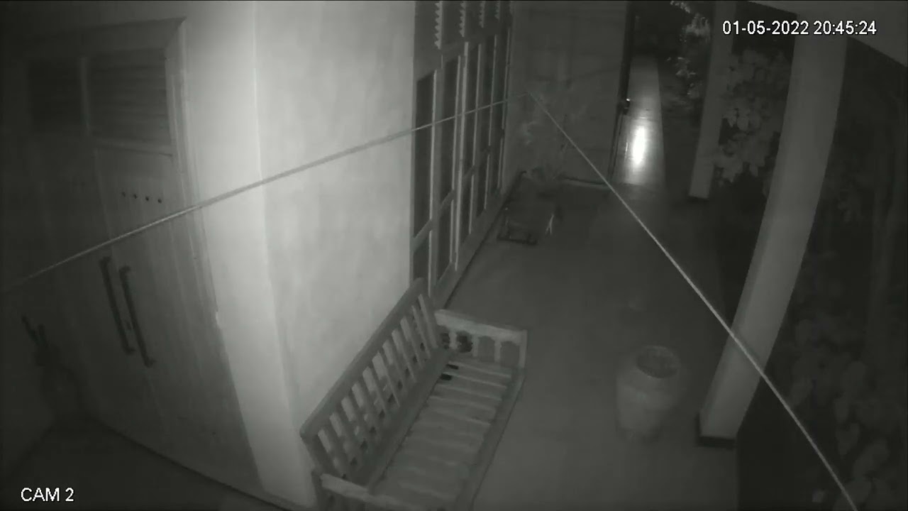 CCTV footage horror moment in Sri lanka - Ghost Caught on CCTV camera