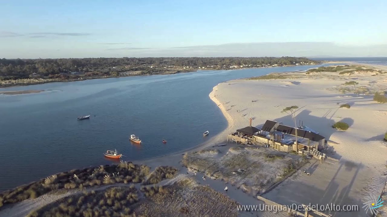 Video aéreo de El Pinar, departamento de Canelones, Uruguay desde lo Alto