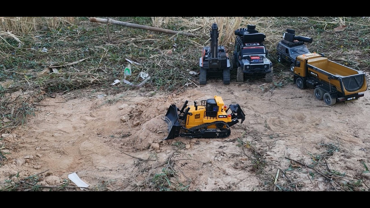 Miniature Earthmovers: RC Construction Fleet at Work