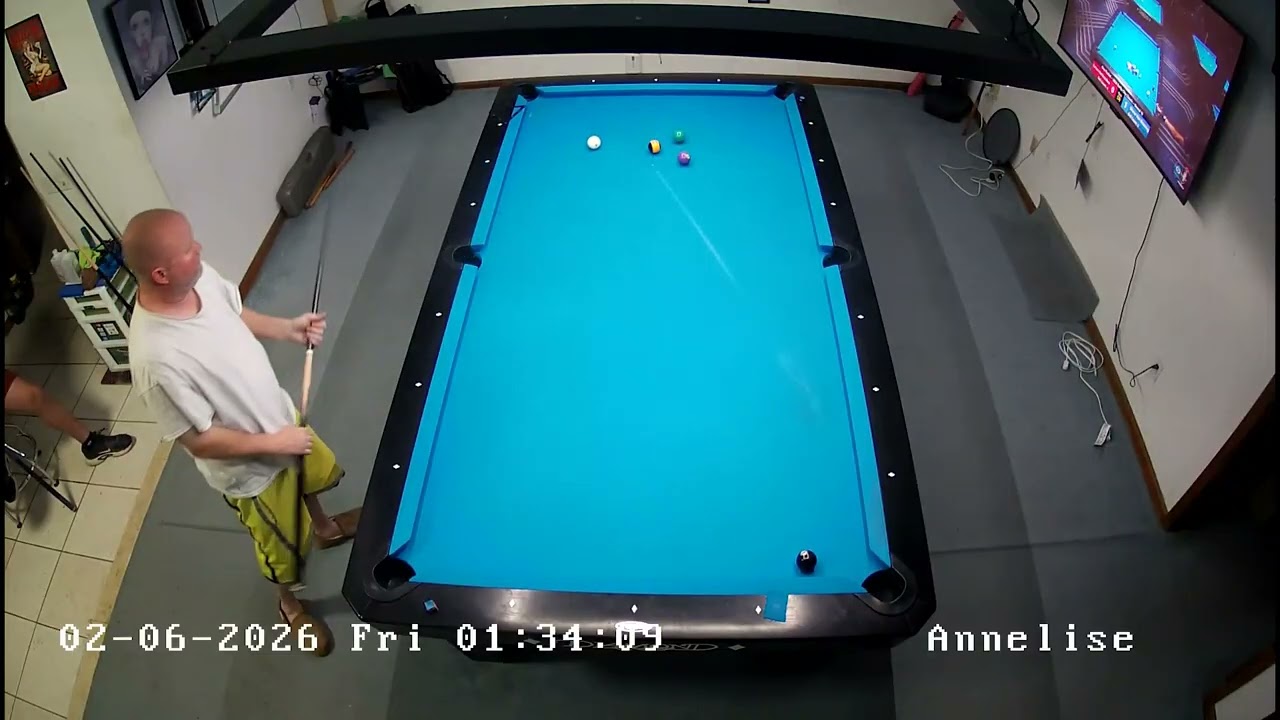 (2784) 9 Ball Break n Run Tip Came Off on the Ball