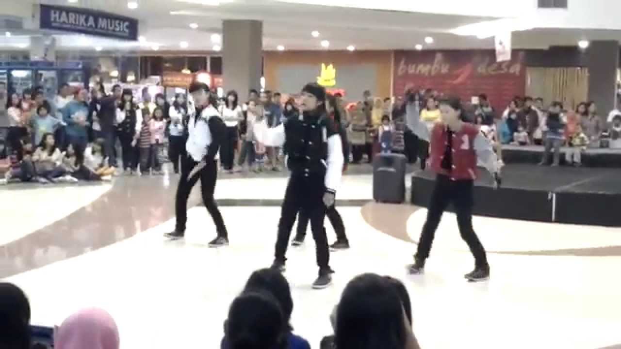 B.A.P - ONE SHOT dance cover by K.A.P (at Blu Plaza Bekasi)