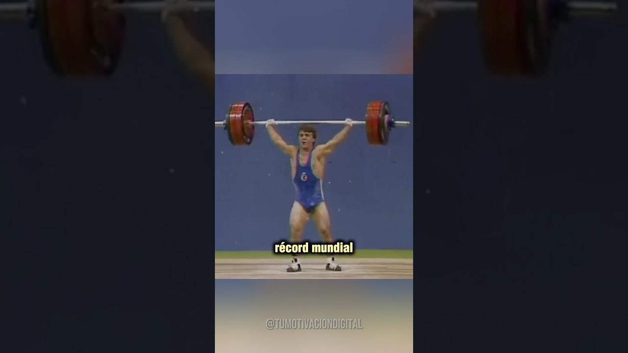 Este peque&ntilde;o hombre levant&oacute; 3 veces su peso y se convirti&oacute; en leyenda 🥇 #datoscuriosos