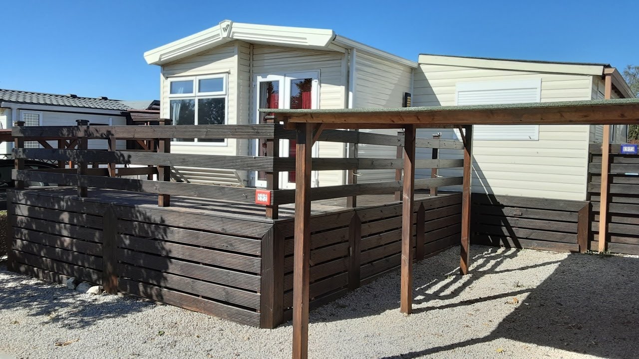 See inside a 2010 Willerby Lyndhurst mobile home in Spain LP97