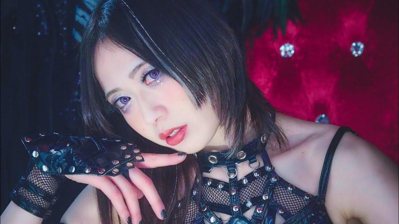 Saya Kamitani - 