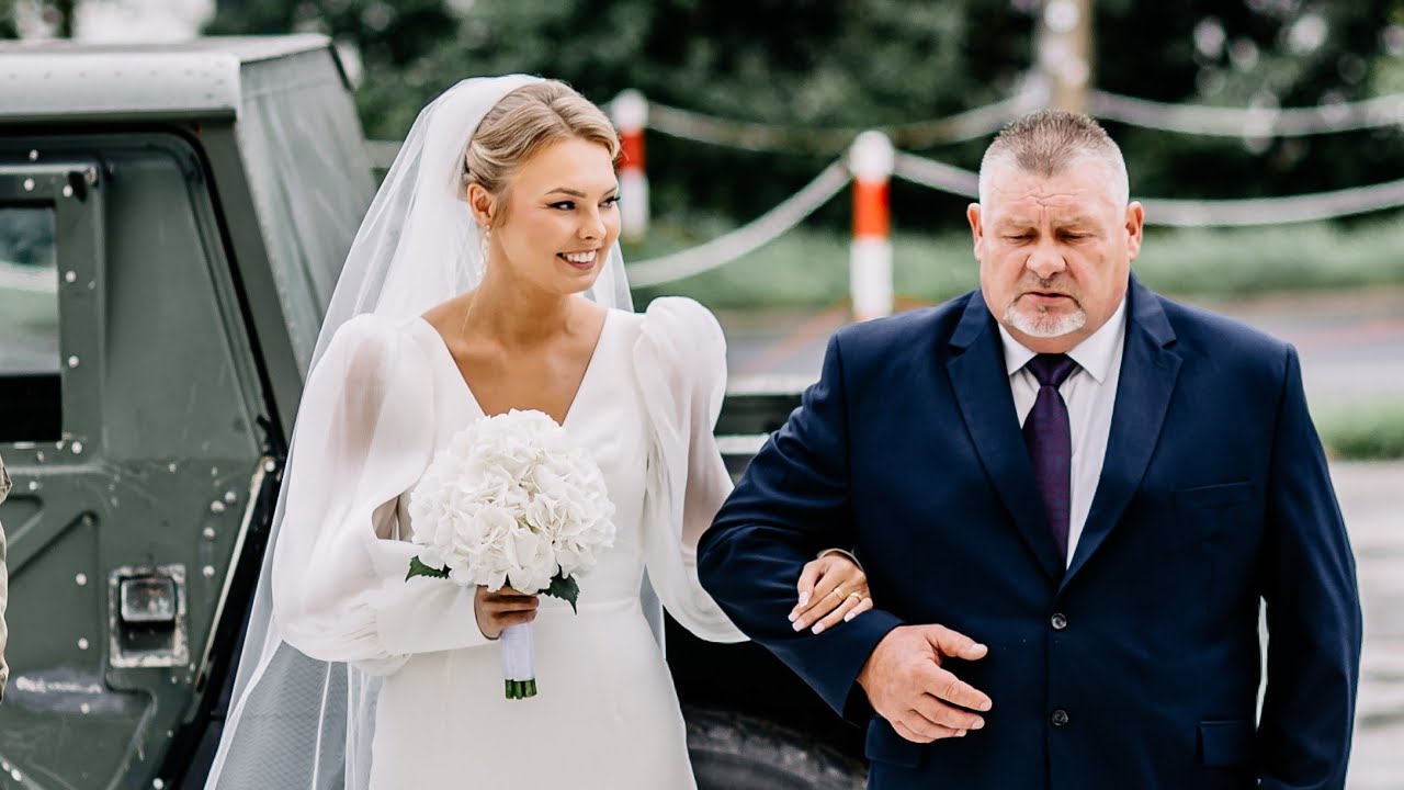 MEGA WEJŚCIE!!! Nikt się nie spodziewał! Panna Młoda w asyście taty i żołnierzy. Wojskowy ślub.