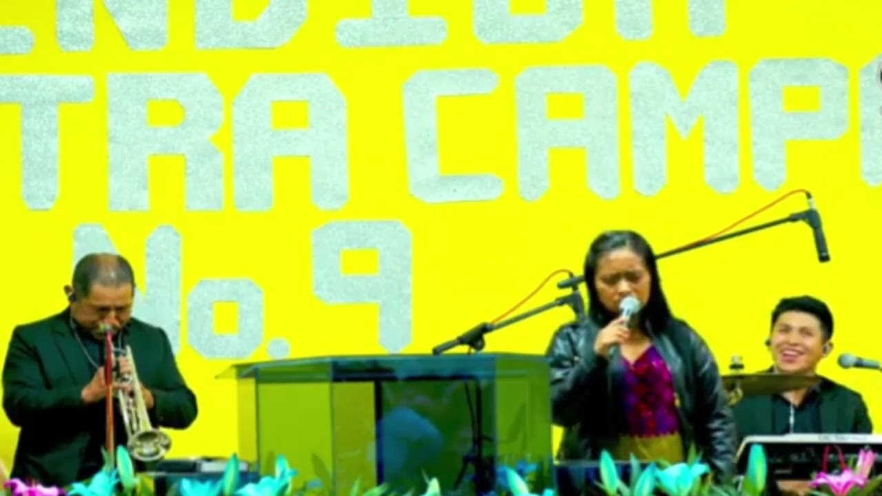 Solista Eva Pérez | coro de avivamiento