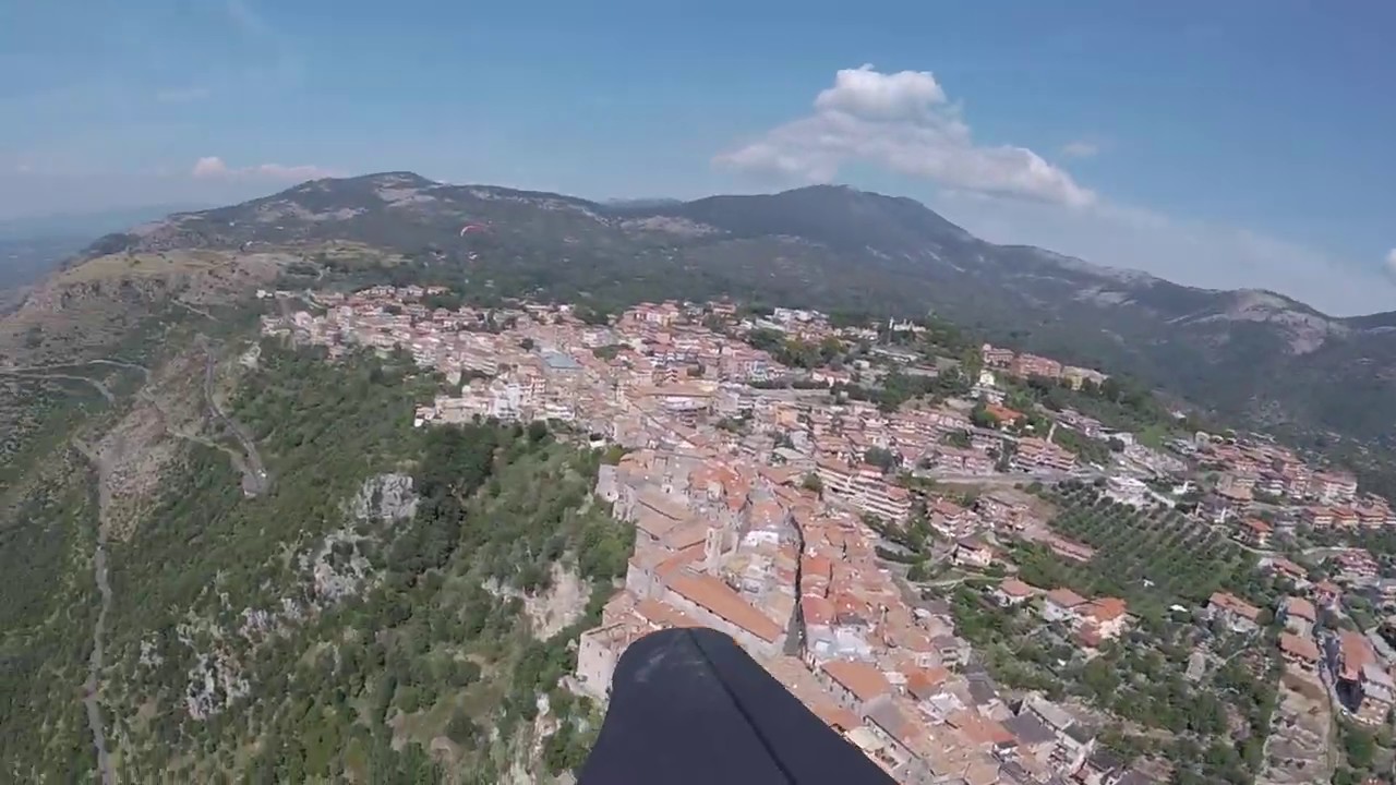 Paragliding in Norma.