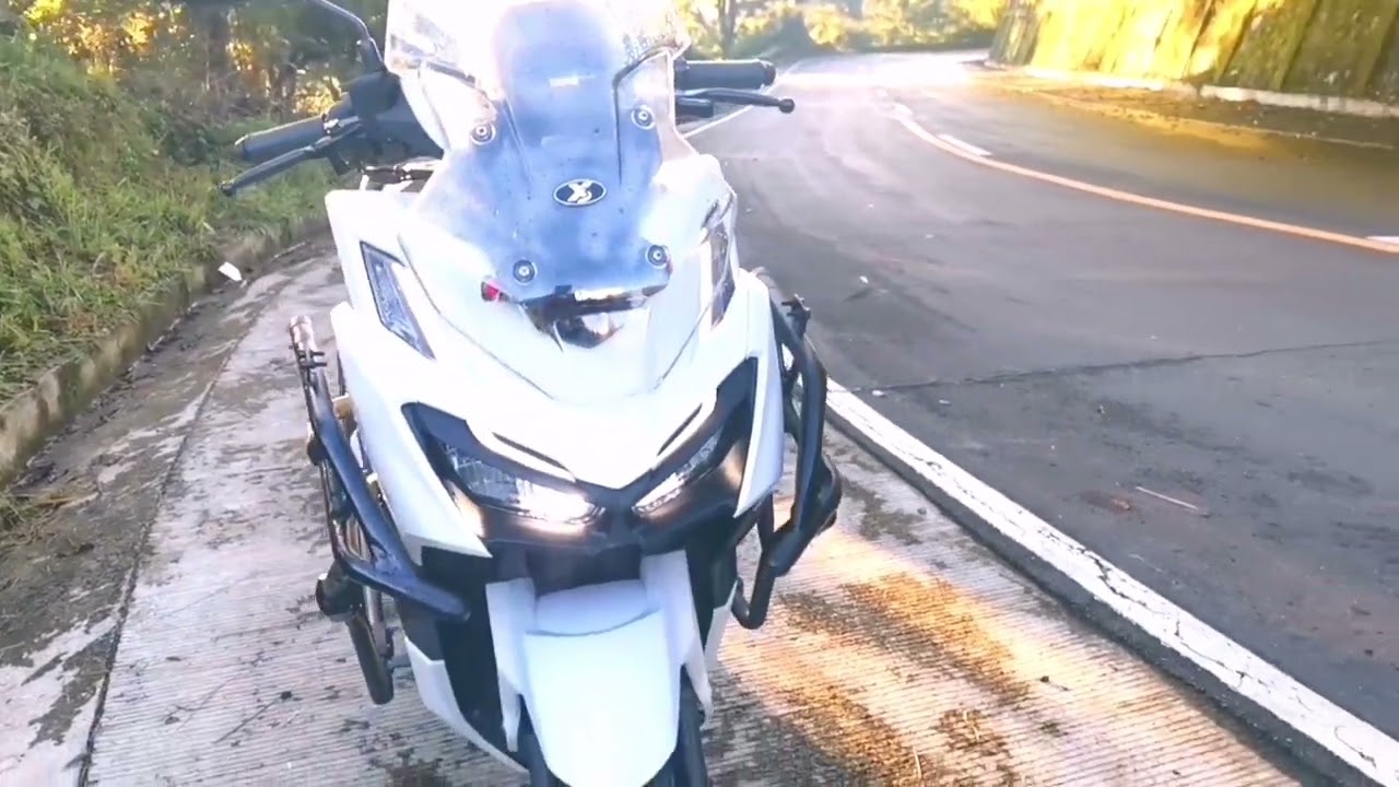 Honda click 160 adv windshield upgrade..