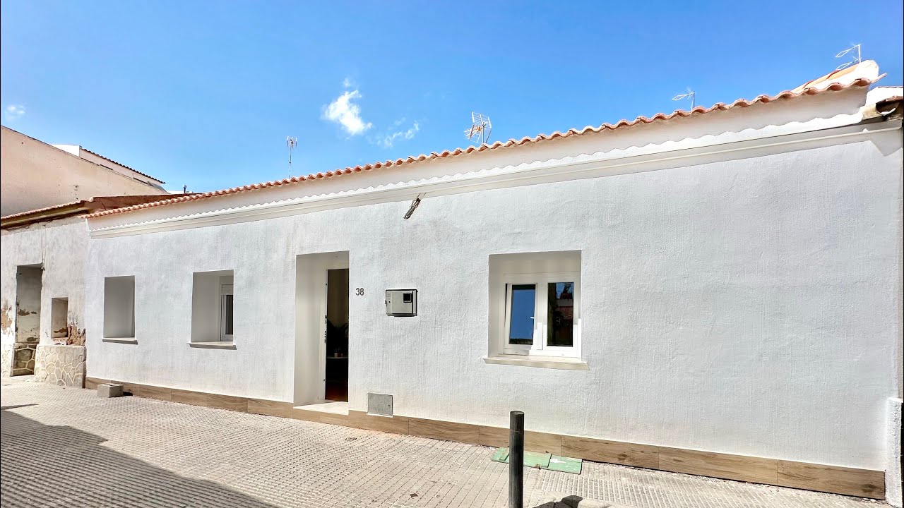 Casa en planta baja en venta en el centro De San Pedro del Pinatar. Reformada como nueva