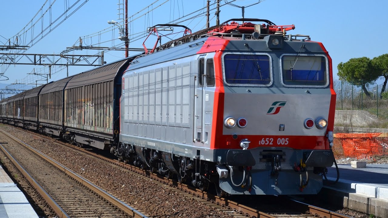 MERCITALIA RAIL - E483 314/315 - E652 001/005/123 in quel di Carrara Avenza