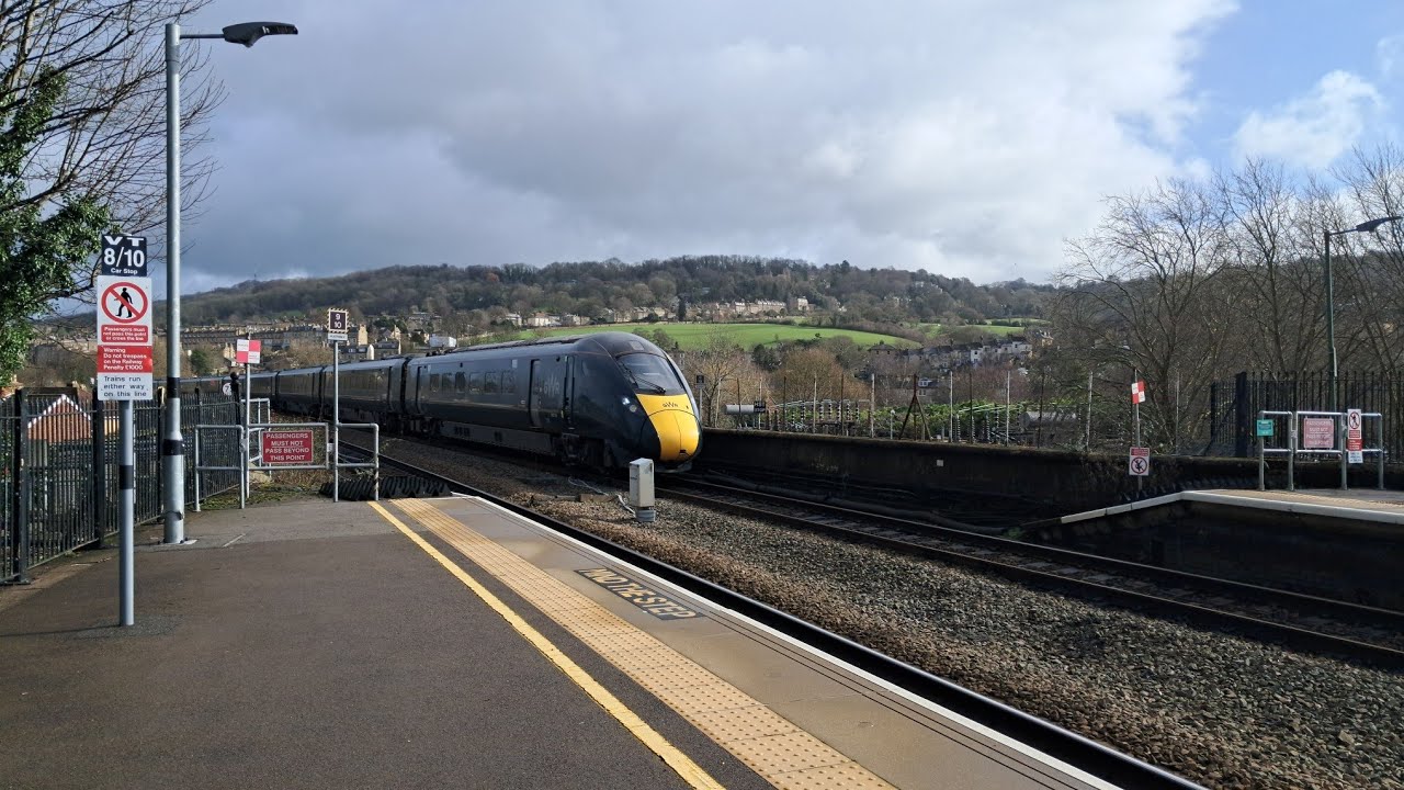 Trains at Bath Spa,GWML,24/02/25
