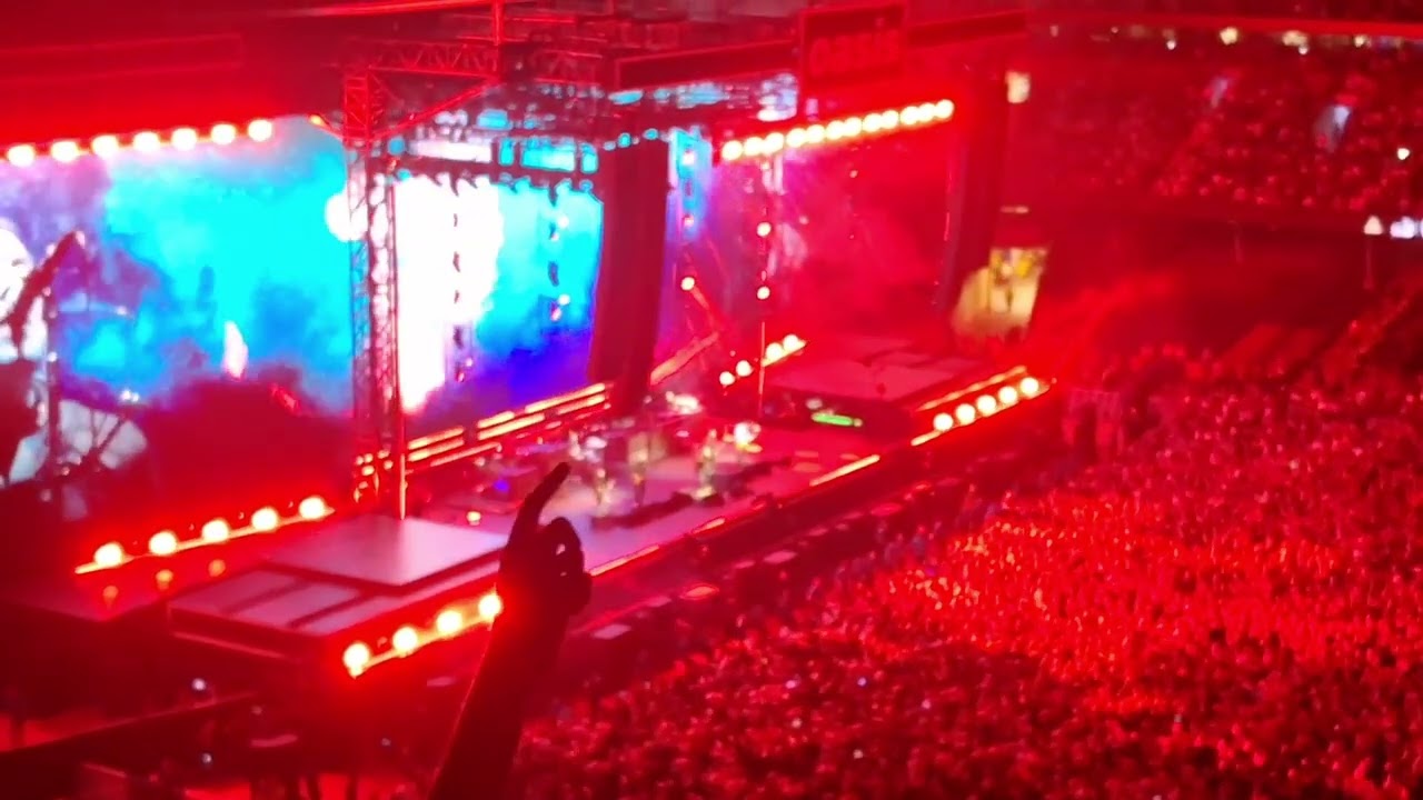 Oasis - D'You Know What I Mean? - Live In Cardiff (4/7/25)