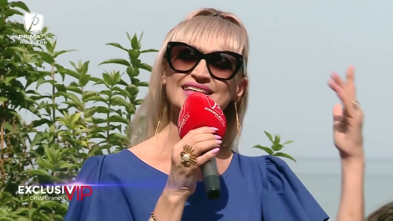 Simona Florescu - Million red roses