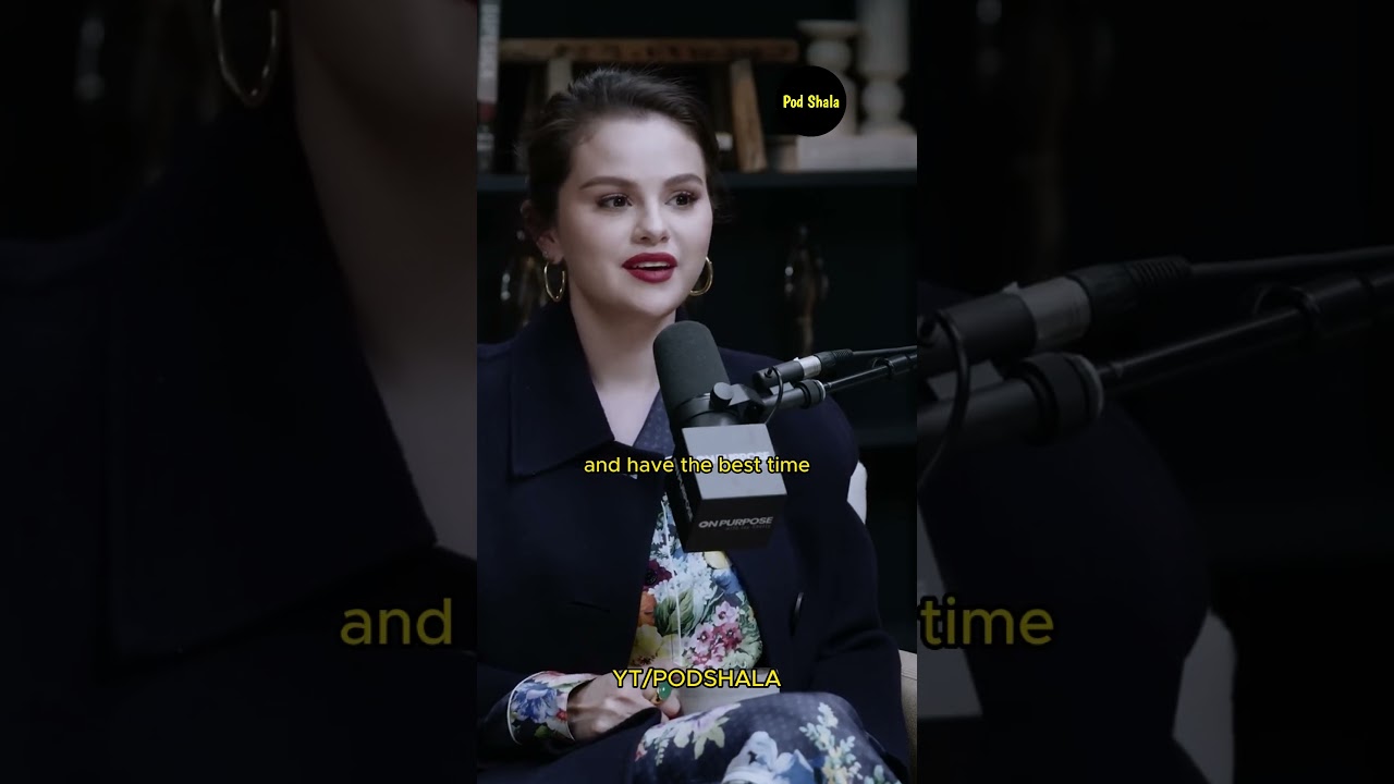 Selena Gomez - Sometimes I used to be insecure about my laugh #podcast