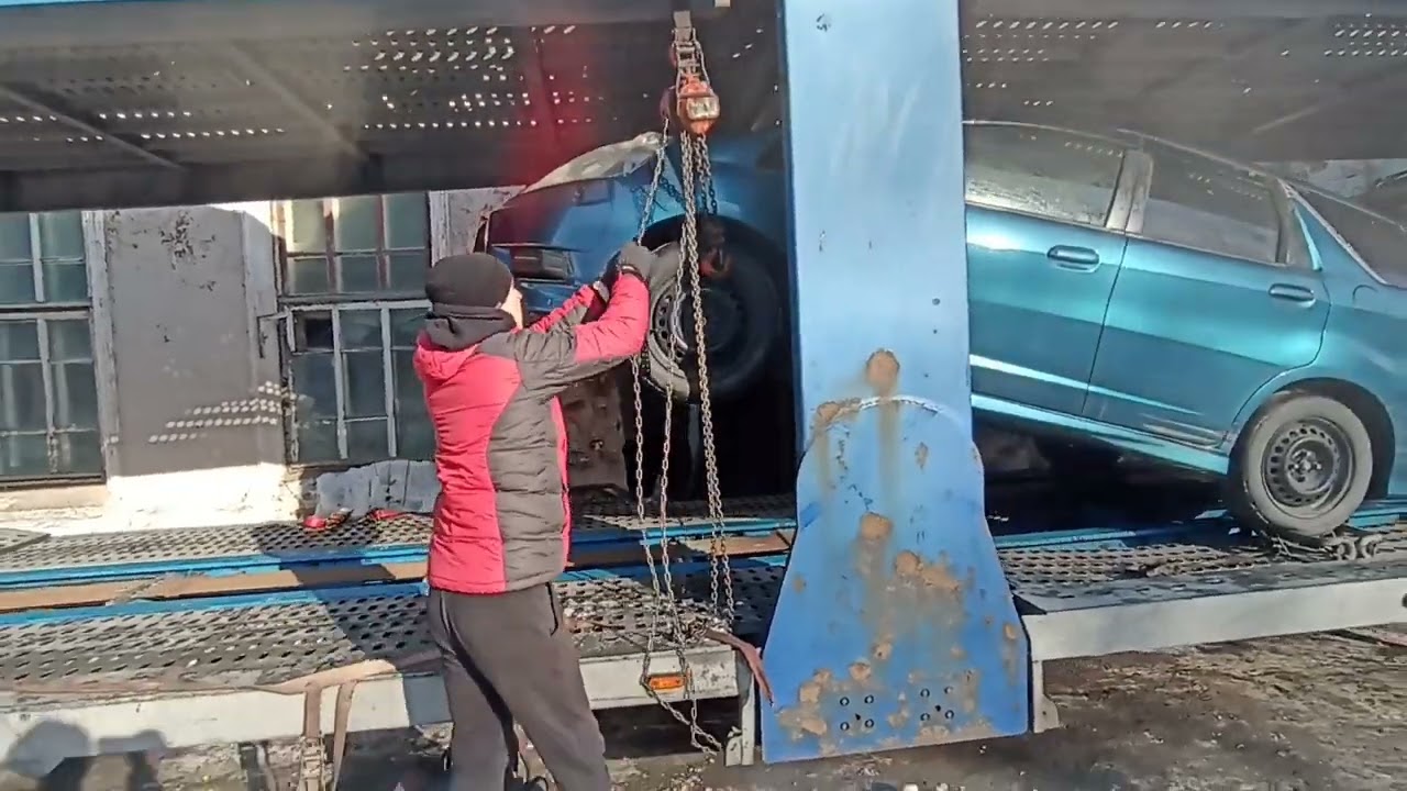Погрузка автовоза