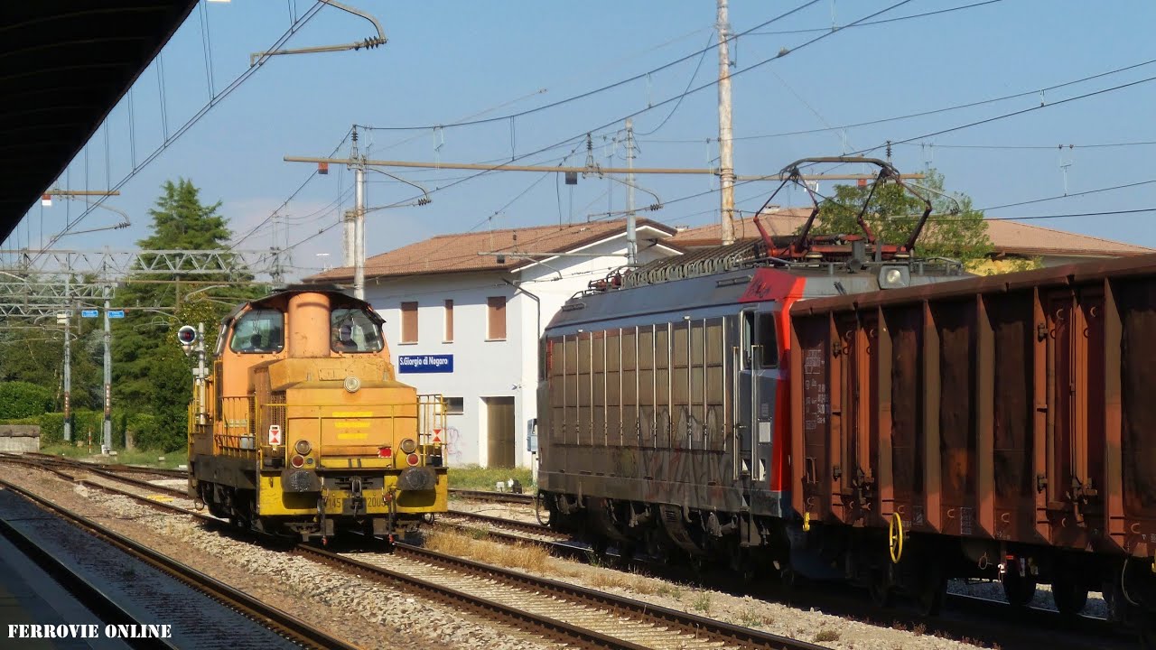 Treni speciali e ordinari in transito a San Giorgio Nogaro! #udine #treni #ferrovia