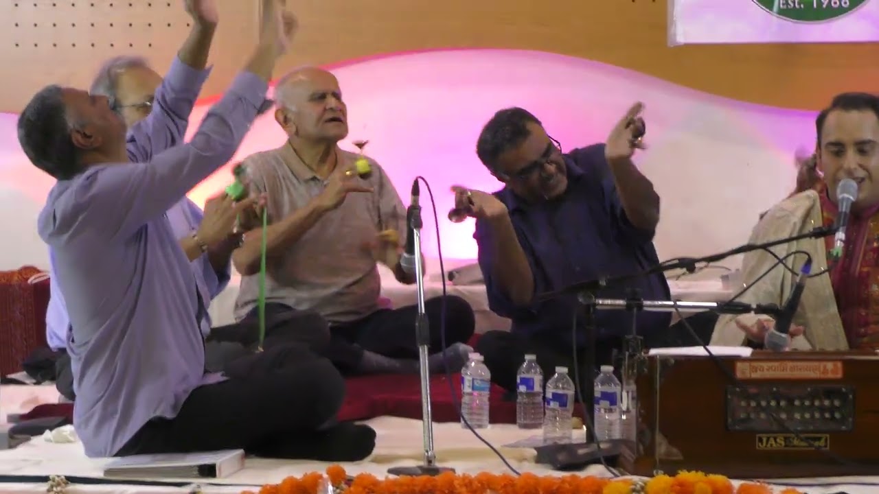 2025 #KMC #Kutch #Madhapar #Community #Deva #Deewali #Bhajan #Night for a #Charity purpose Part 16