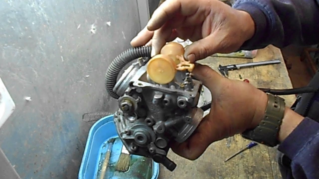 Cleaning carburetors on honda steed or transalp.