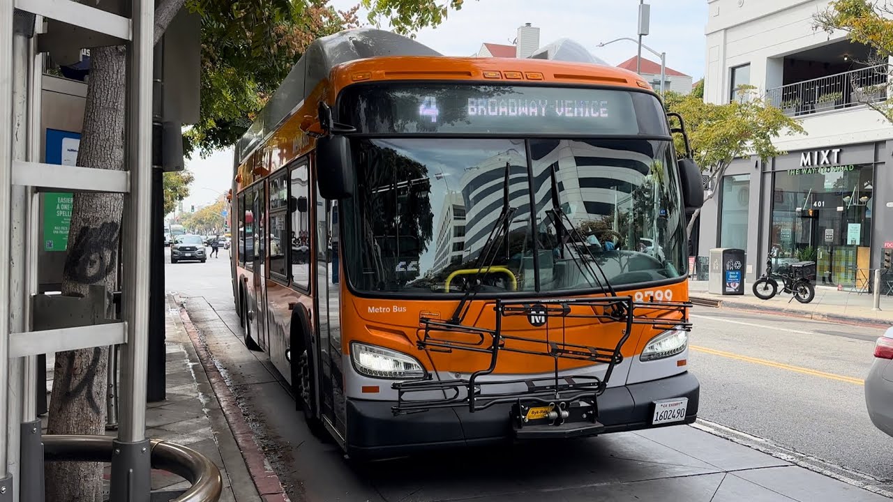 (LACMTA Metro Bus) 2020 New Flyer Xcelsior XN60 #8799
