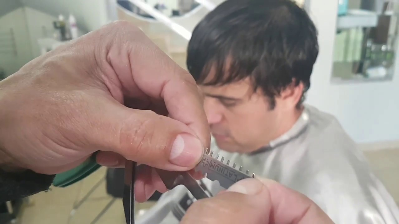 Corte com navalha masculino klaujacob