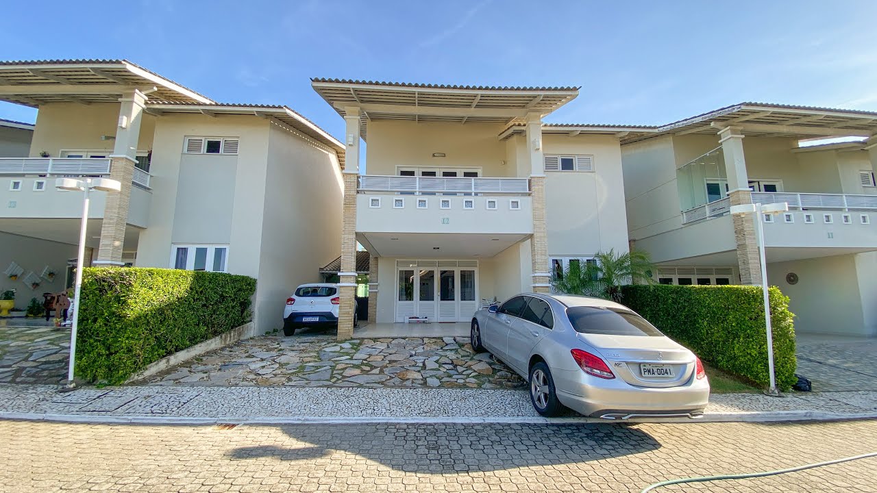 Casa em CONDOM&Iacute;NIO FECHADO com 300m&sup2; no Cambeba em Fortaleza