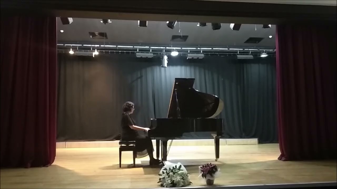 Schubert: Piano Sonata No.21 In B Flat Major, D.960  Alev Sezer