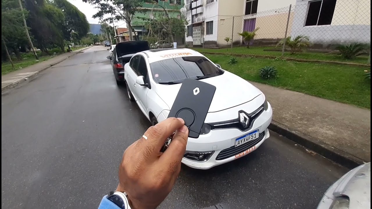 Bateria descarregada Fluence - Como abrir o Fluence? - Assista e INSCREVA-SE NO CANAL E ATIVE SINO