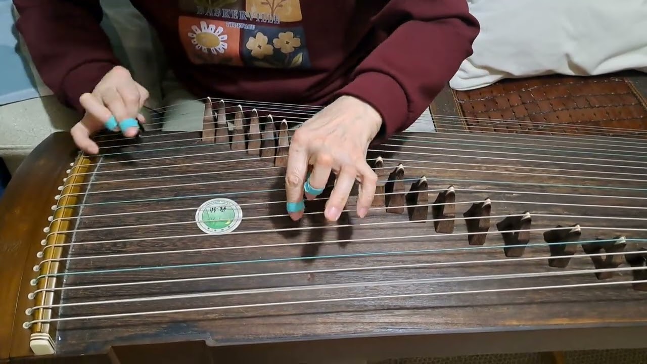 《雪山春曉》林苗彈奏 ❤️祝各位好友丙午年馬功成！ #🌱清泠木 #Guzheng #Traditional Chinese Music #雪山春曉