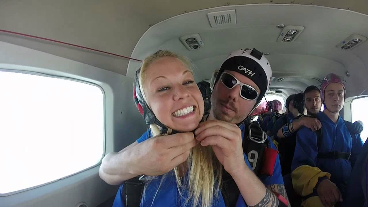 Tandemsprung von Susanne bei skydive nuggets in Leutkirch