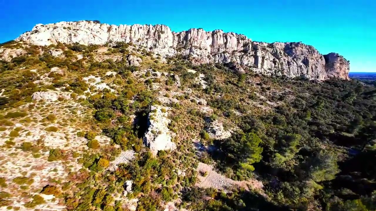 Back to the Alpilles with DjiAvata2 #cinematic #fpv #acro a