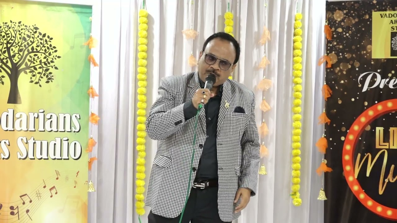 MANISH TIWARIJI  PRESENTING 