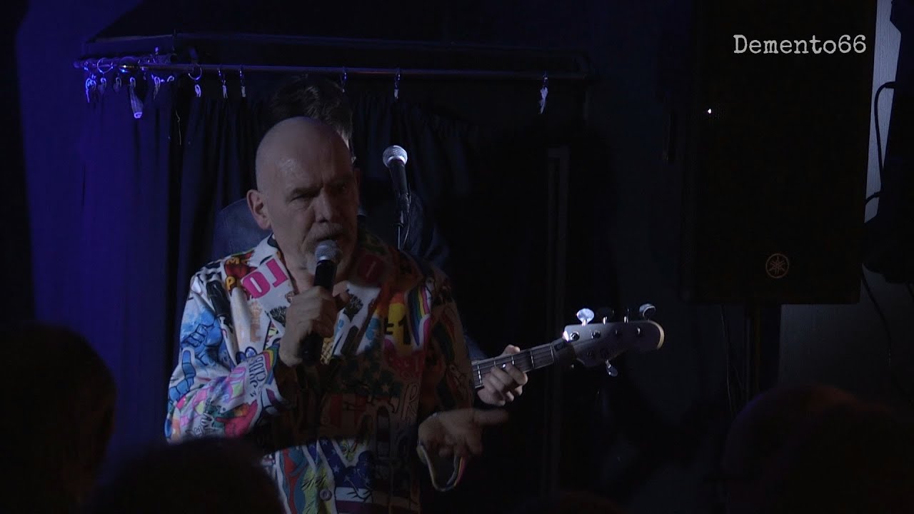 Bingley - Mik Artistik's Ego Trip, live in Glossop.