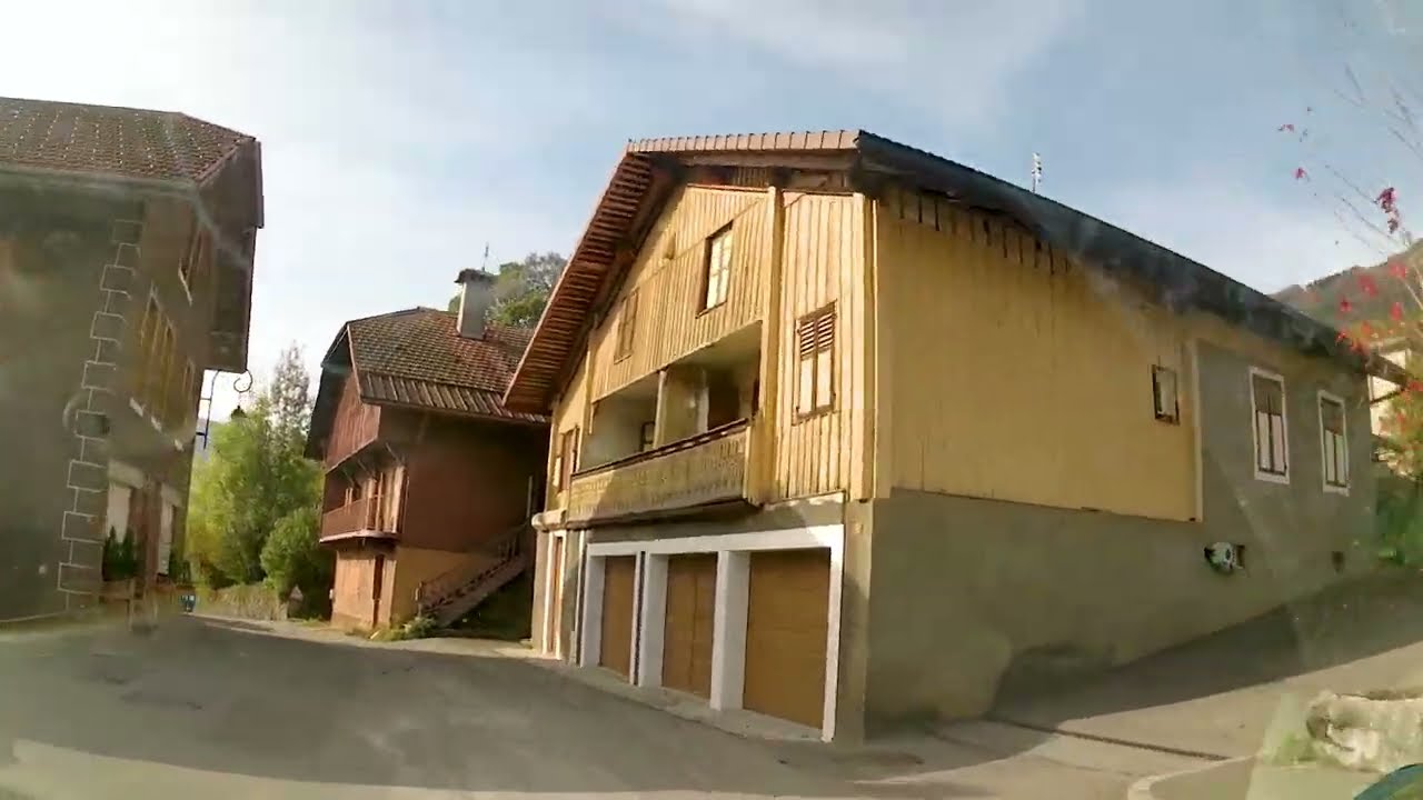 Les Villards sur Thônes petit village de Haute Savoie, altitude 764 m code postal 74230.