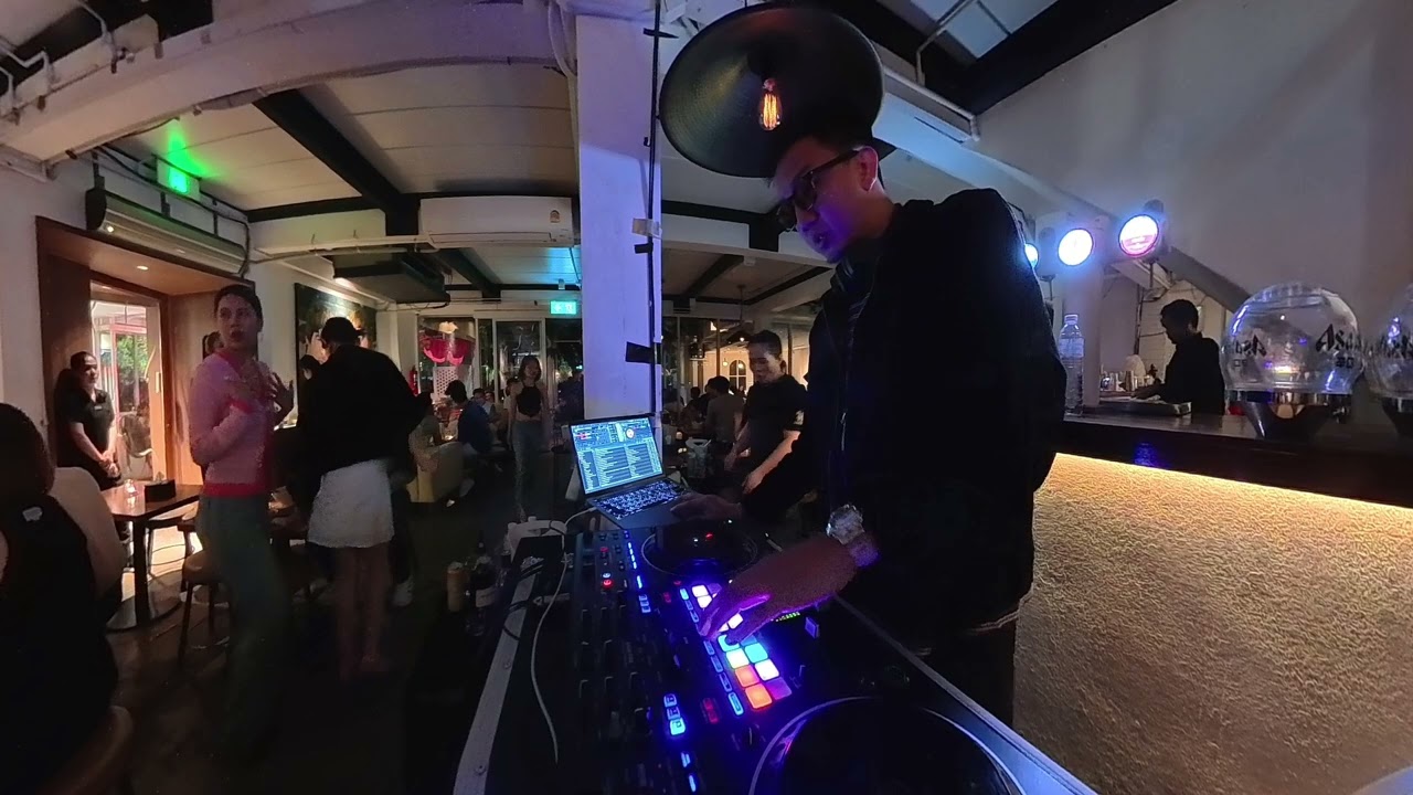 DJ GOB at Home Ekkakmai