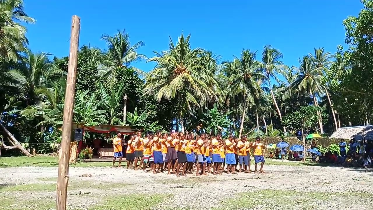 Entertainment 2 from Roapu (Small Malaita)