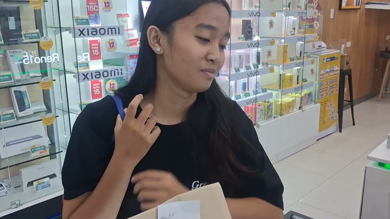 new phone ni paypi pang 4th na yan 😅 lagi sira o nanakawan sya bili ulit ako 🥲