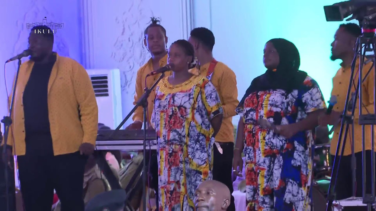 RAIS DKT. SAMIA AKISHIRIKI CHAKULA CHA MCHANA NA WAOKOAJI WA KARIAKOO