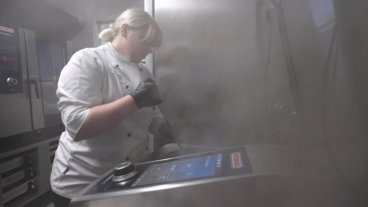 Saving energy with ConnectedCooking in the Cantina Charlotta restaurant | RATIONAL