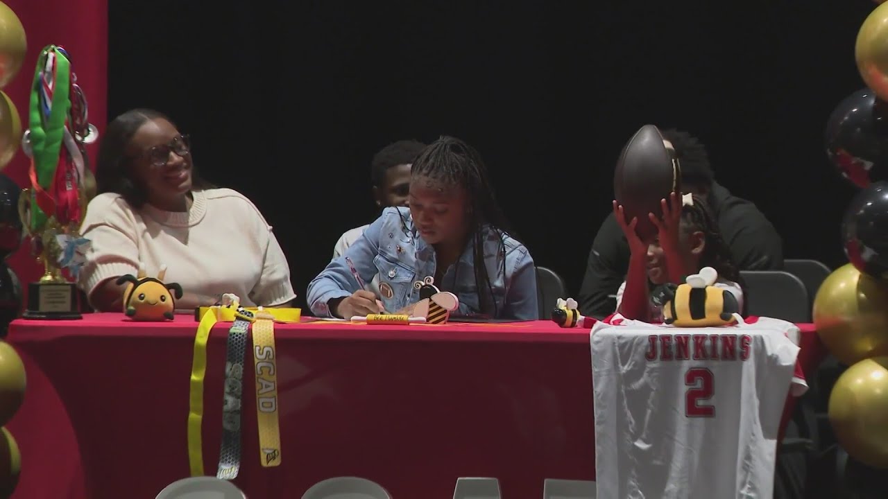 Jenkins sends 2 standouts off to college