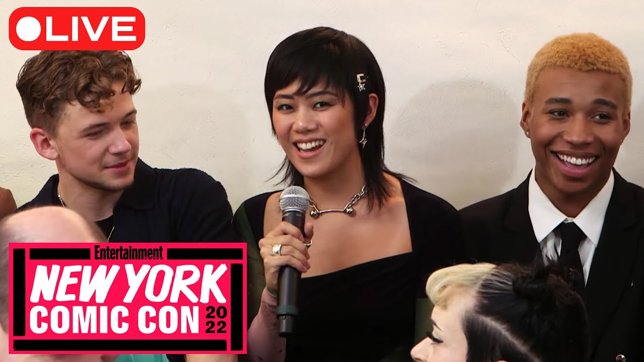 EW New York Comic Con 2022: 'The Midnight Club'
