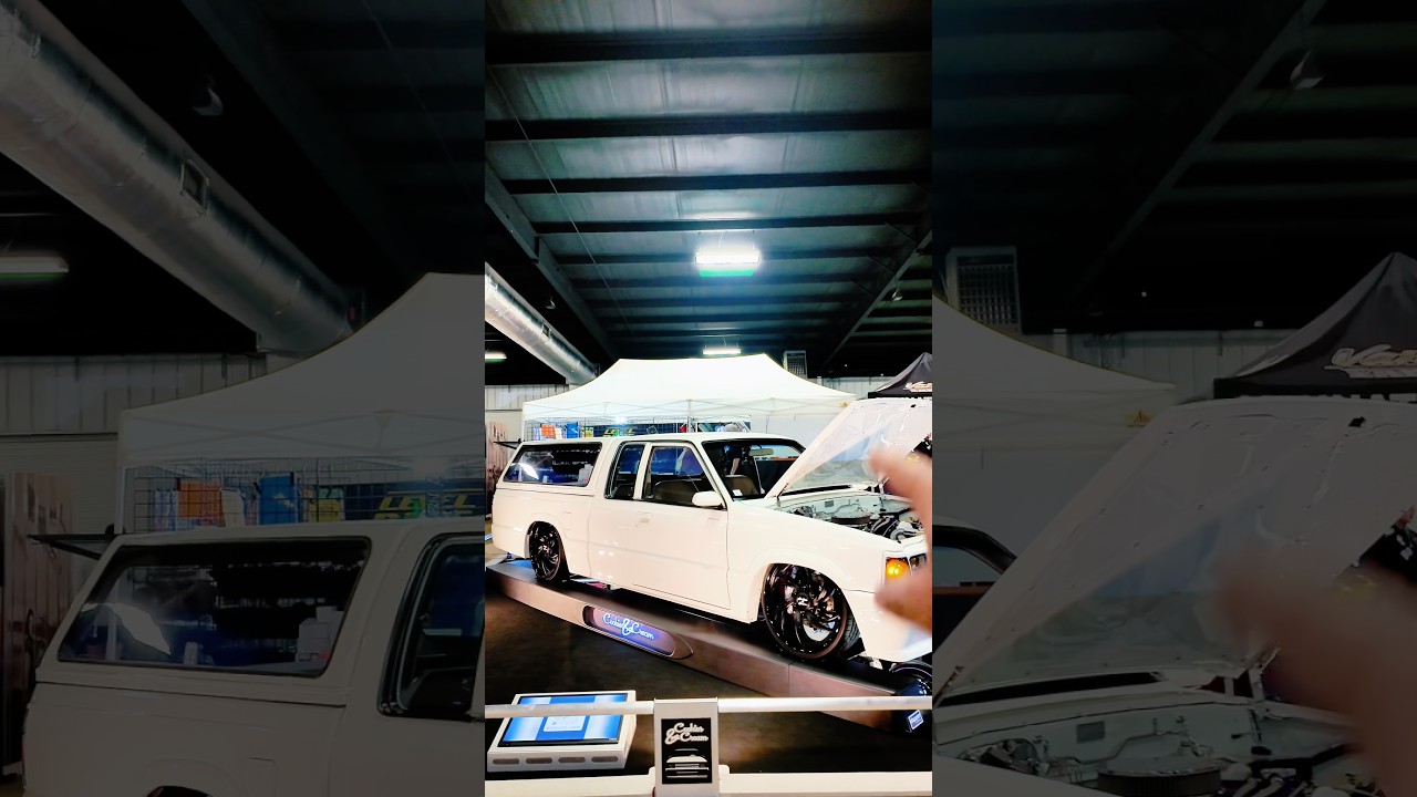 Mazda B2200. - Печенье и сливки.
